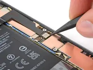 How to Disconnect the 5G mmWave Antenna in Your Google Pixel 7a